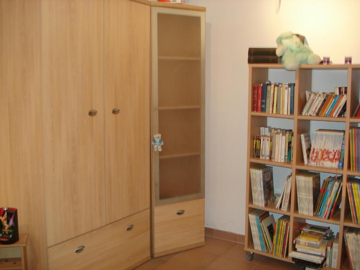 Appartement En Sous Sol De Villa Avec Acces Jardin Et Piscine Marseille Kültér fotó