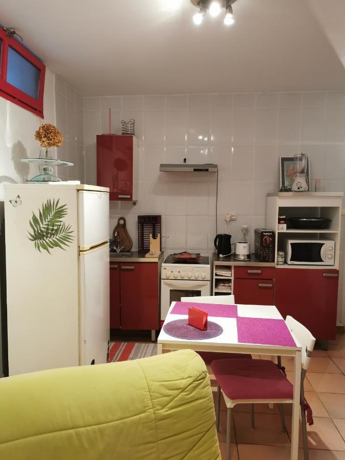 Appartement En Sous Sol De Villa Avec Acces Jardin Et Piscine Marseille Kültér fotó
