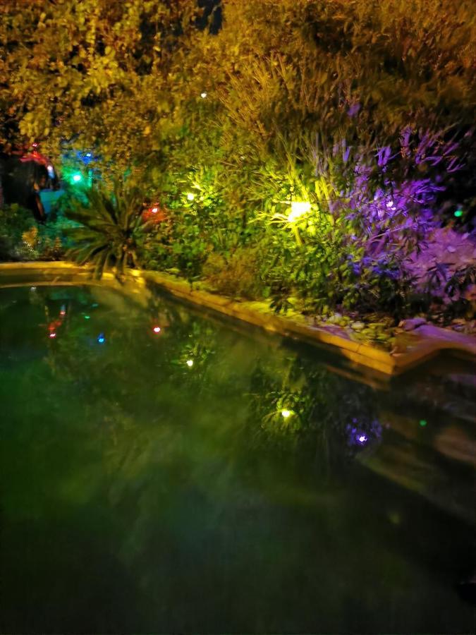 Appartement En Sous Sol De Villa Avec Acces Jardin Et Piscine Marseille Kültér fotó