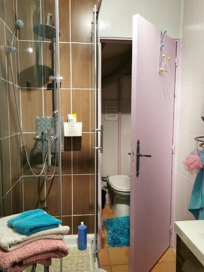 Appartement En Sous Sol De Villa Avec Acces Jardin Et Piscine Marseille Kültér fotó